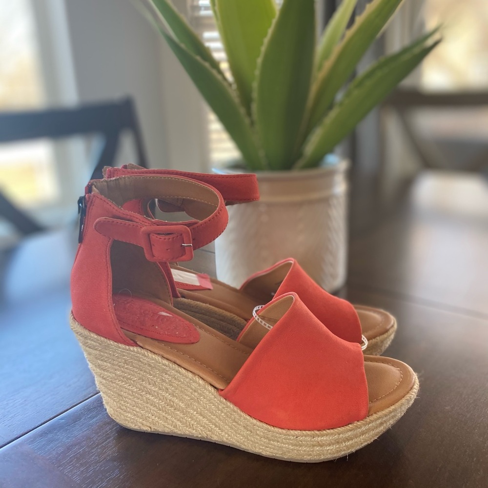 Kenneth Cole Reaction | Sole Quest Wedge | 7.5